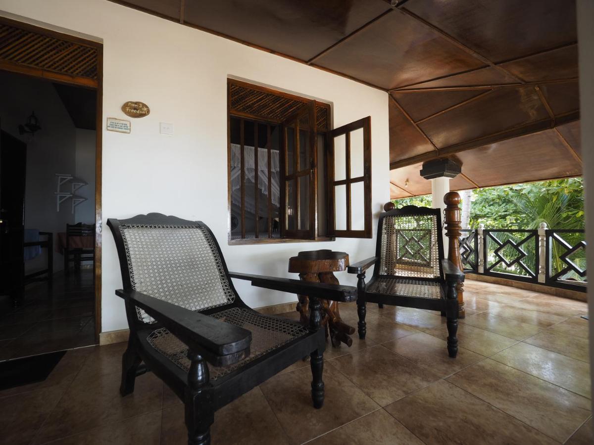 Ibisbird Beach Bungalows, Sport, Spa And Restaurant タンガラ エクステリア 写真
