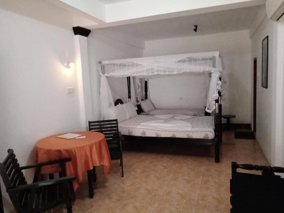 Ibisbird Beach Bungalows, Sport, Spa And Restaurant タンガラ エクステリア 写真