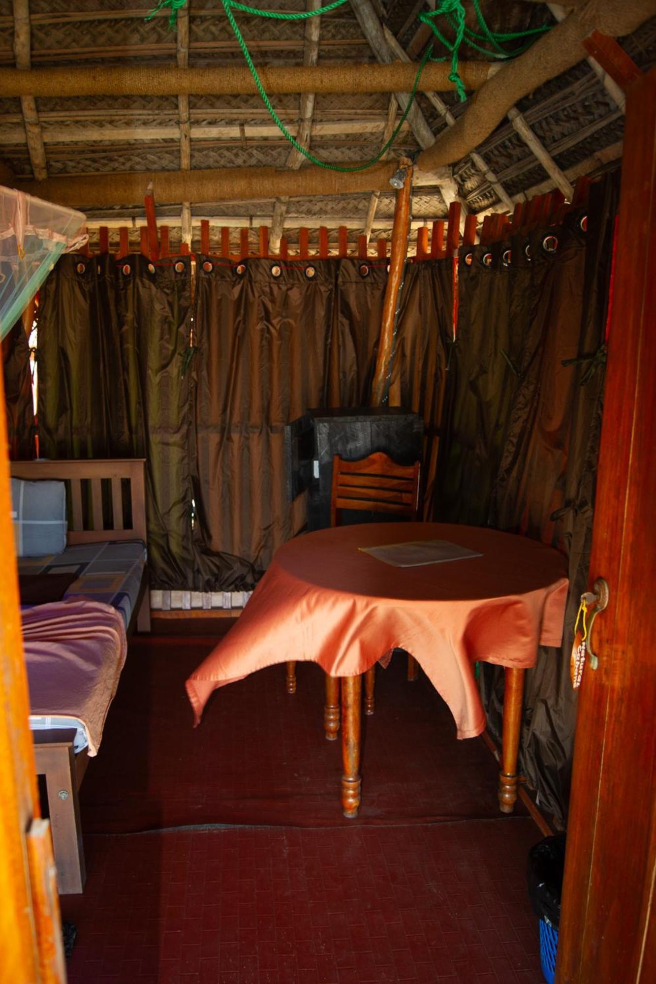 Ibisbird Beach Bungalows, Sport, Spa And Restaurant タンガラ エクステリア 写真