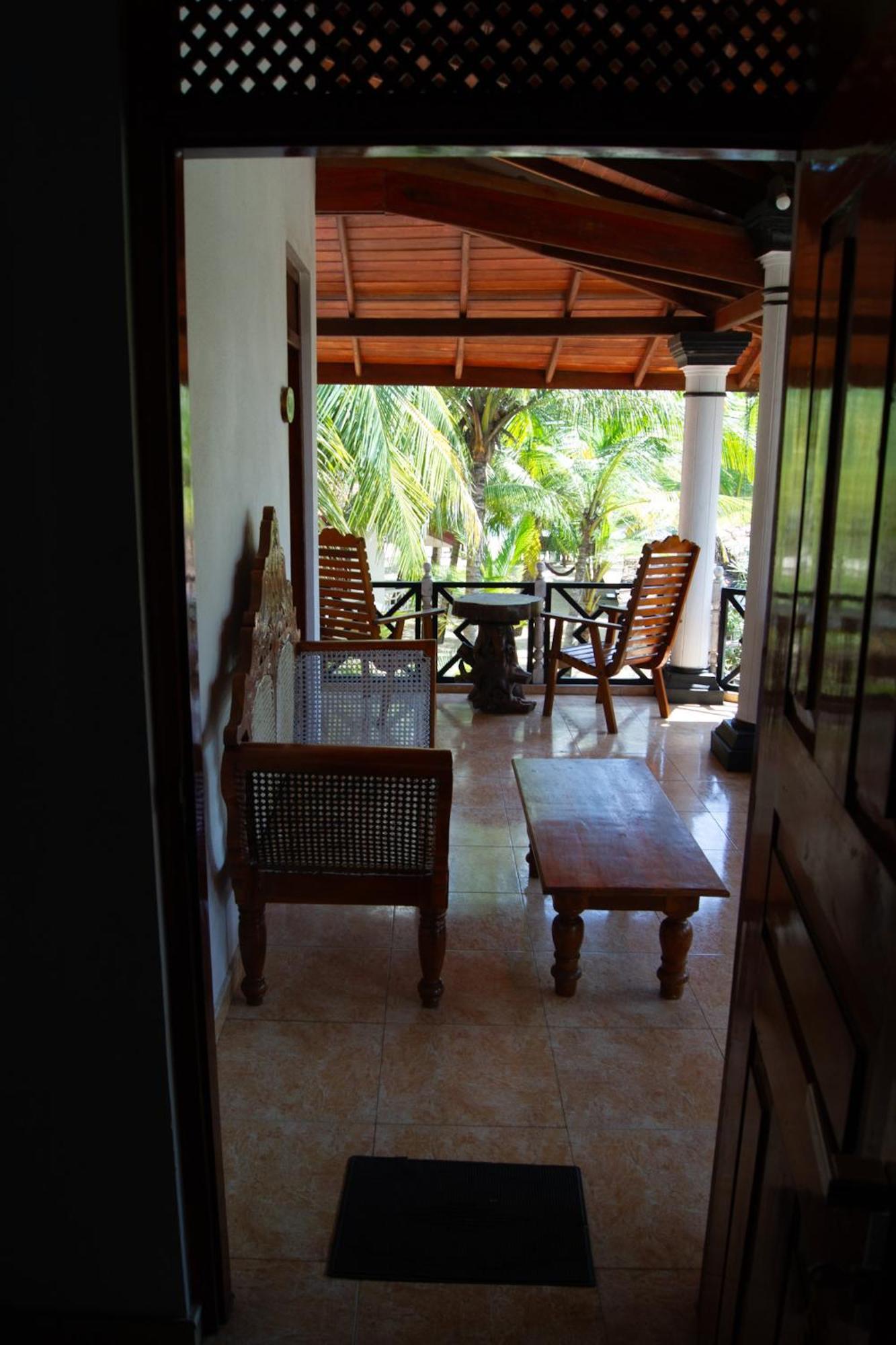 Ibisbird Beach Bungalows, Sport, Spa And Restaurant タンガラ エクステリア 写真