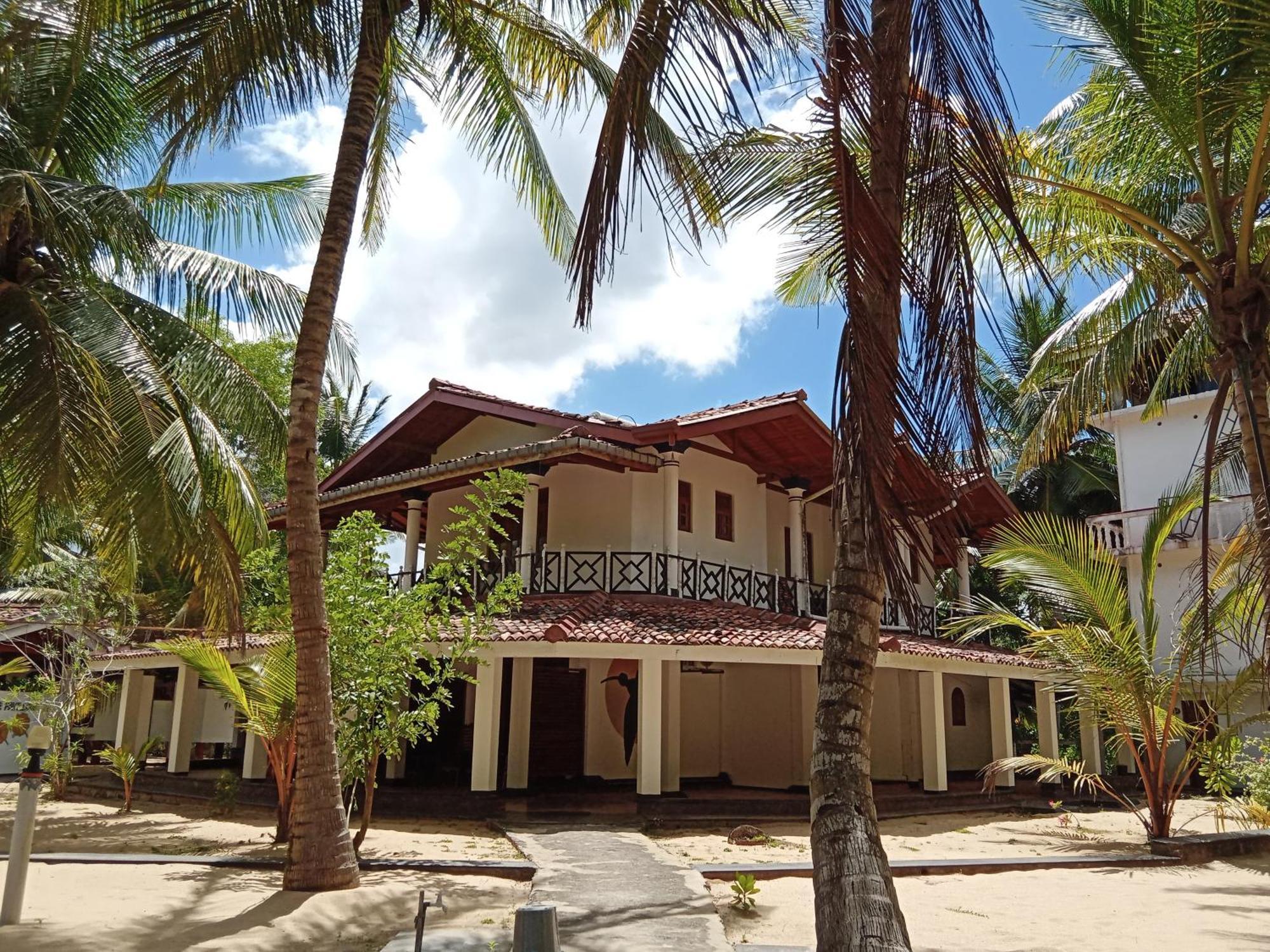 Ibisbird Beach Bungalows, Sport, Spa And Restaurant タンガラ エクステリア 写真