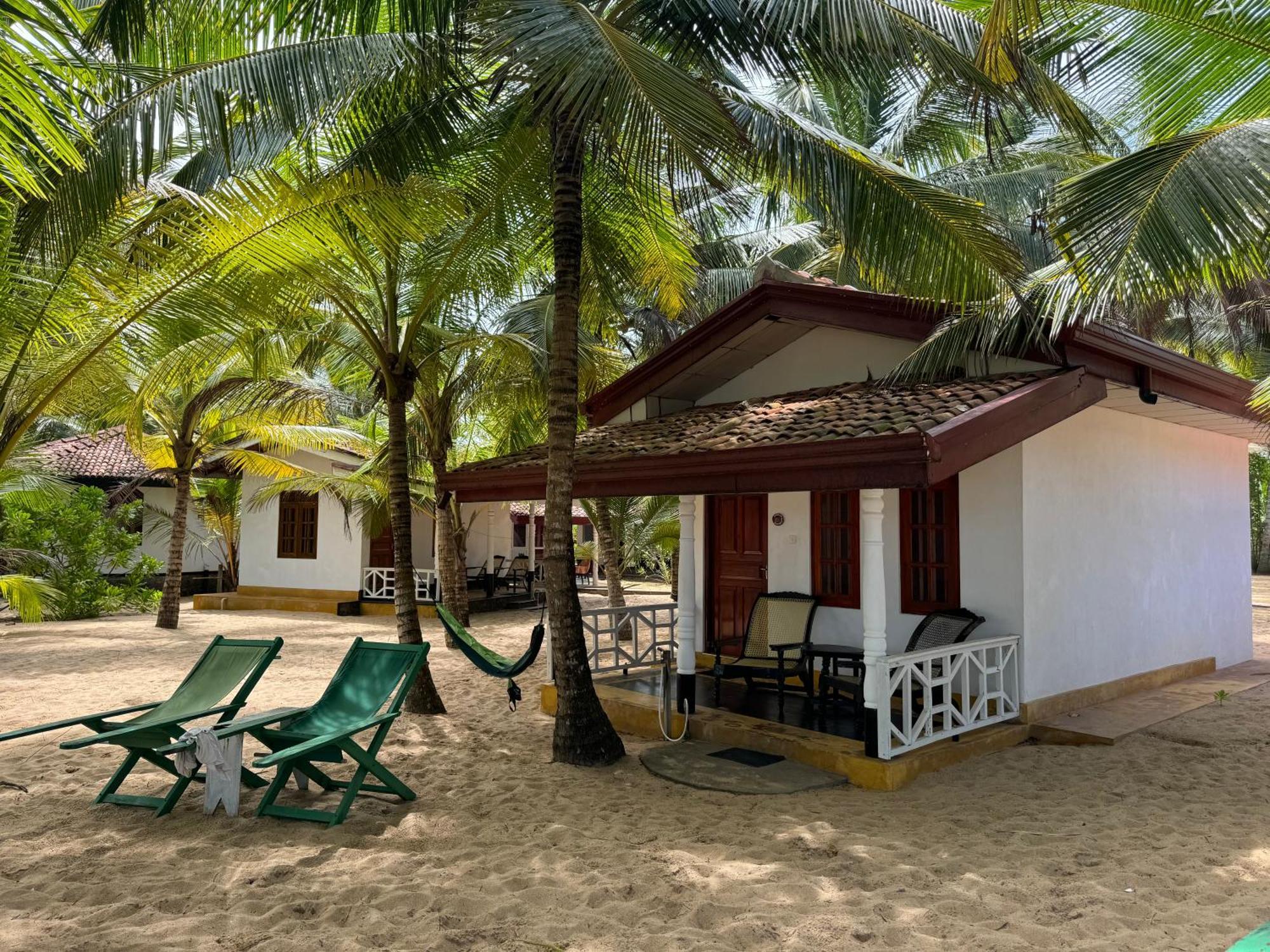 Ibisbird Beach Bungalows, Sport, Spa And Restaurant タンガラ エクステリア 写真